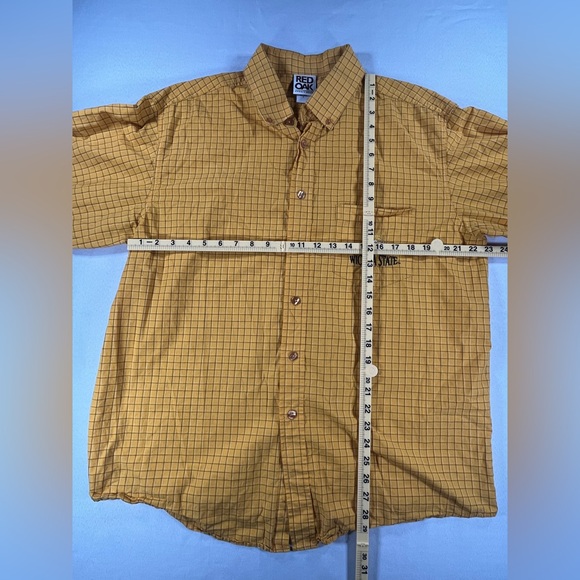 Red Oak Sportswear Wichita State Shockers Vintage Long Sleeve Button Up - Picture 8 of 8